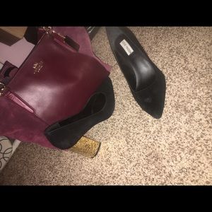 Black gold heel Steve Madden pumps